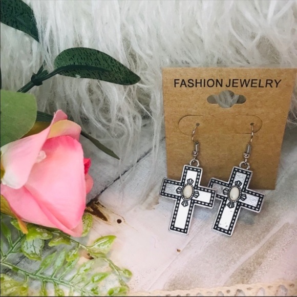 Jewelry - Western Cross Earrings